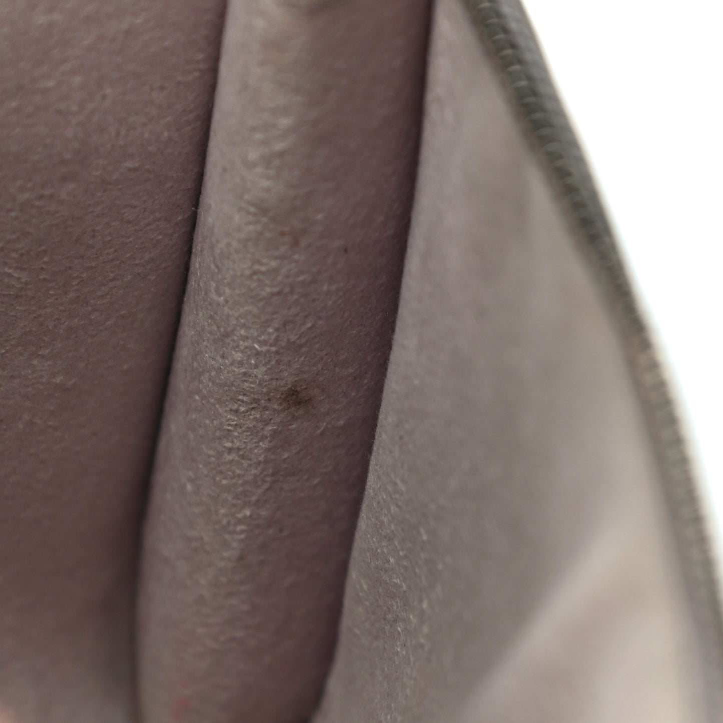 Epi Pochette Accessories 24 Lilac