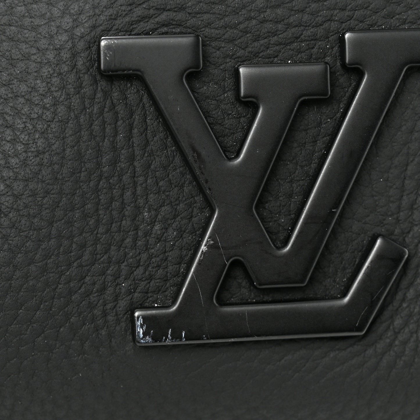 Grained Calfskin Aerogram Keepall Bandouliere 40 Black