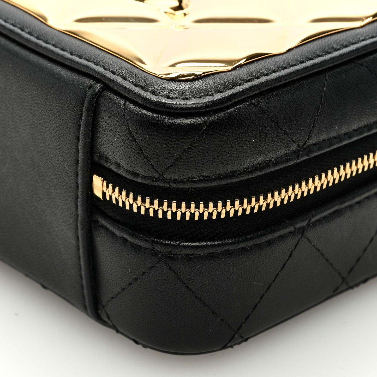 Lambskin Quilted Golden Plate Clutch With Chain Black