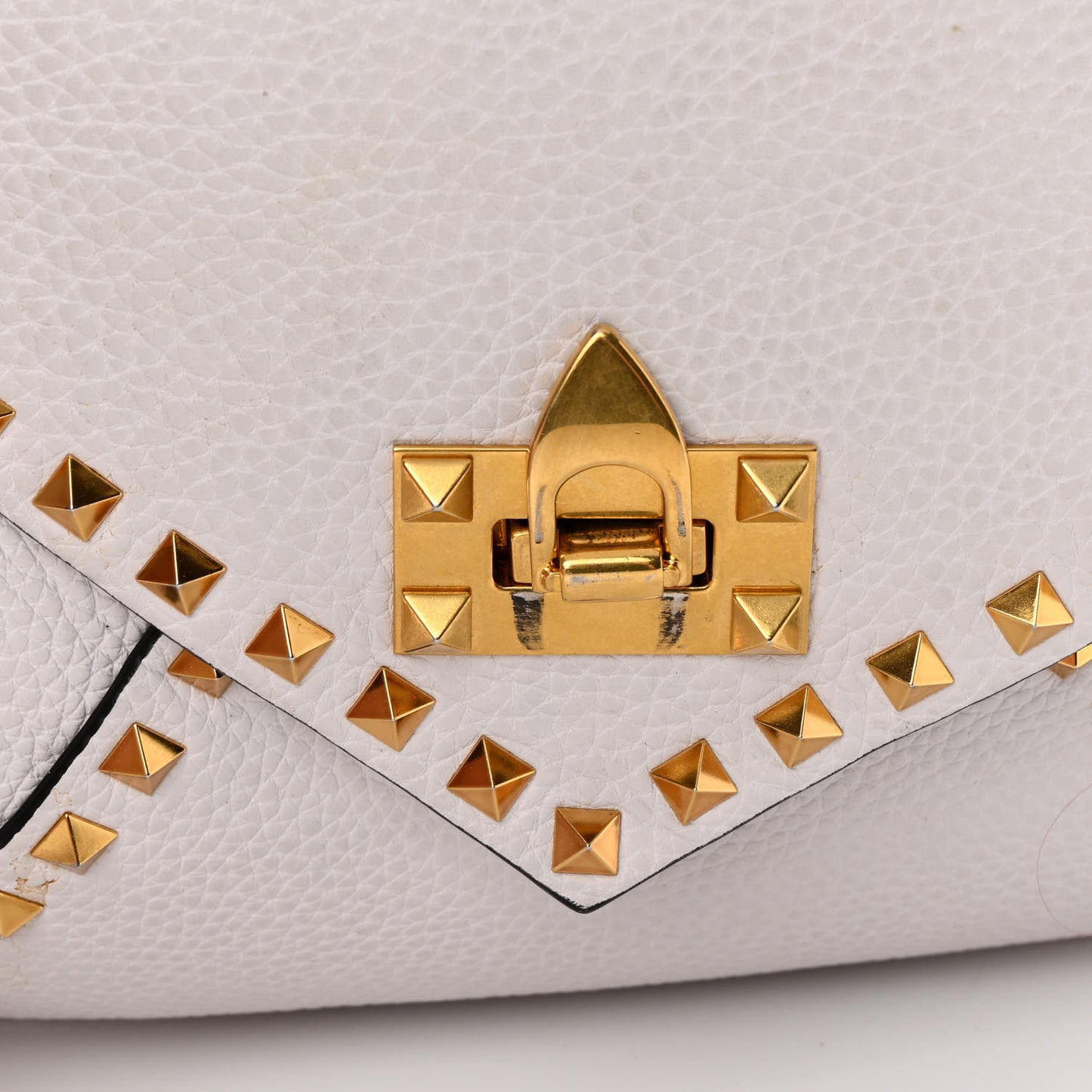 Pebbled Calfskin Medium Rockstud Hype Shoulder Bag White