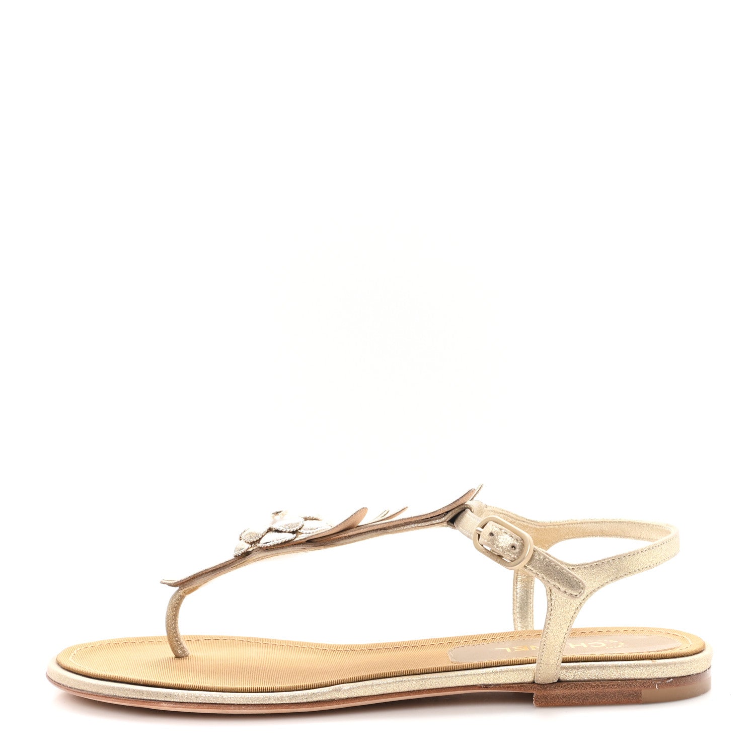 CHANEL ゴールド サンダル 37 Chanel Metallic Calfskin Pearl Camellia Thong Flat Sandals 37 Gold