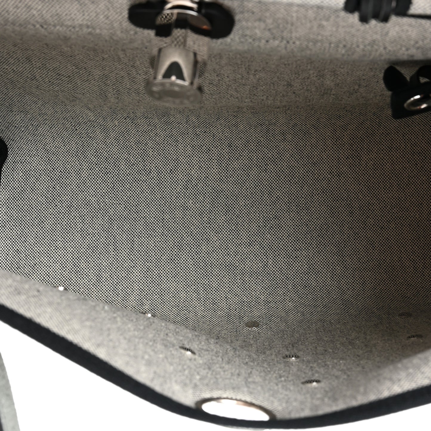 H Plume Canvas Vache Hunter Circuit Rider Hobnailed Herbag Zip Retourne 31 PM Black Ecru