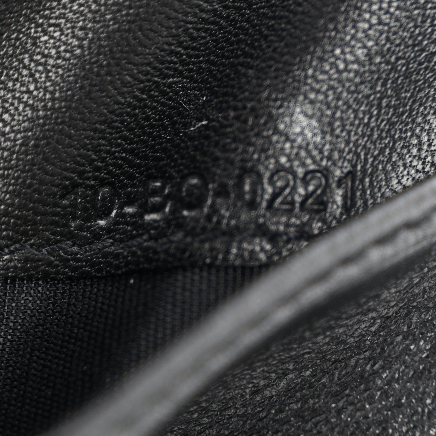 Calfskin Perforated Oblique Bi-Fold Do Galaxy Wallet Black