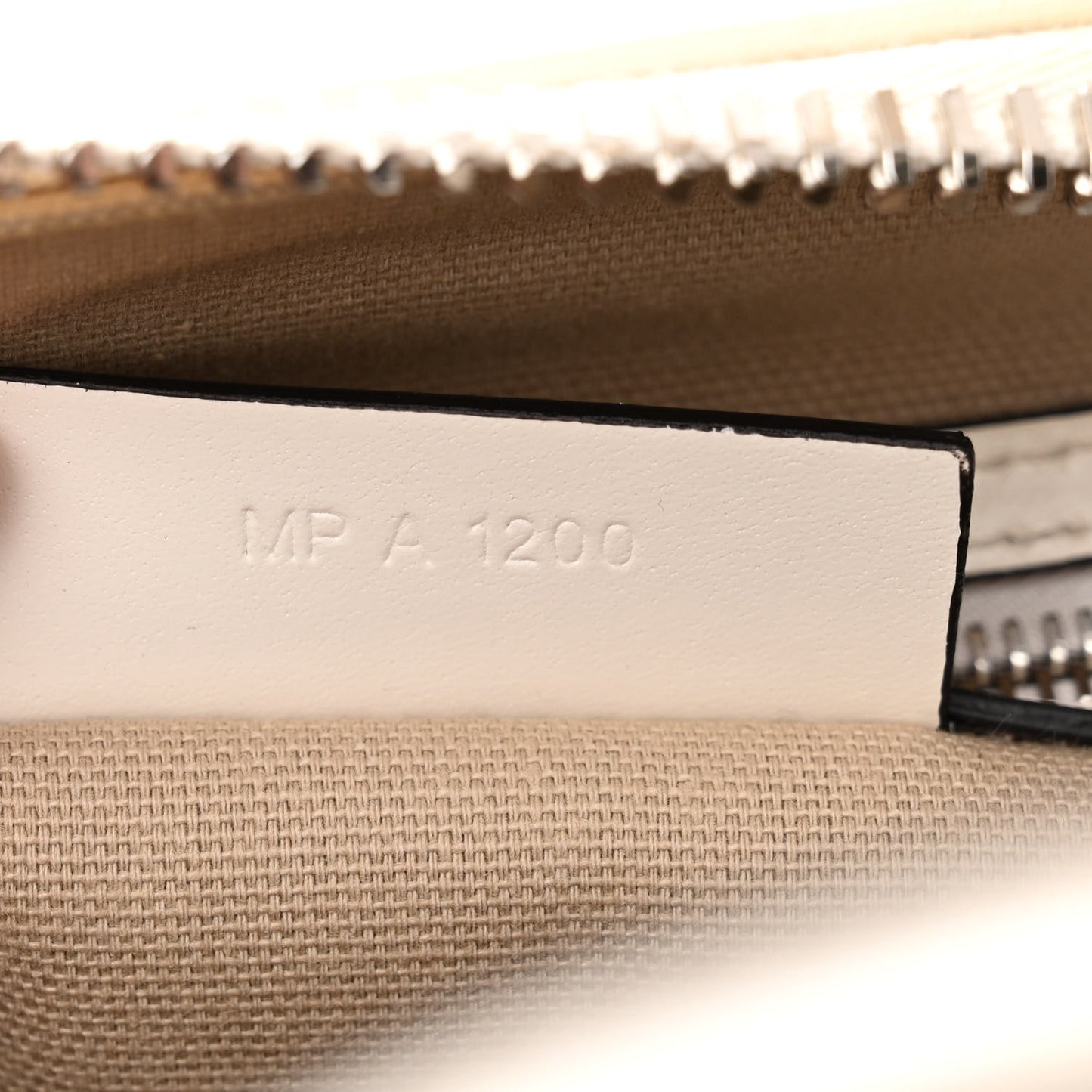Crinkled Patent Calfskin Mini Antigona Ivory
