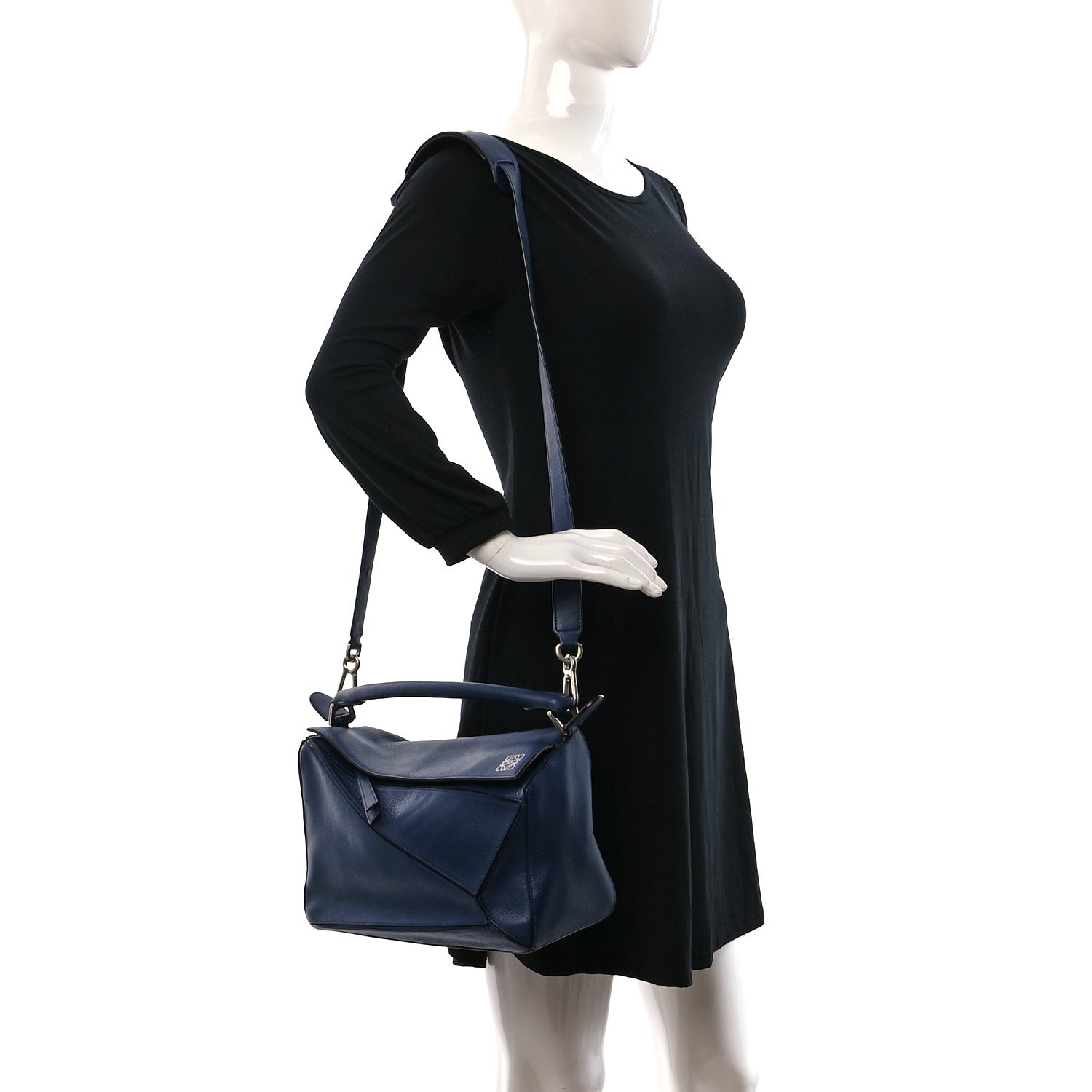 Loewe Calfskin Medium Puzzle Bag Marine 3 of 10
