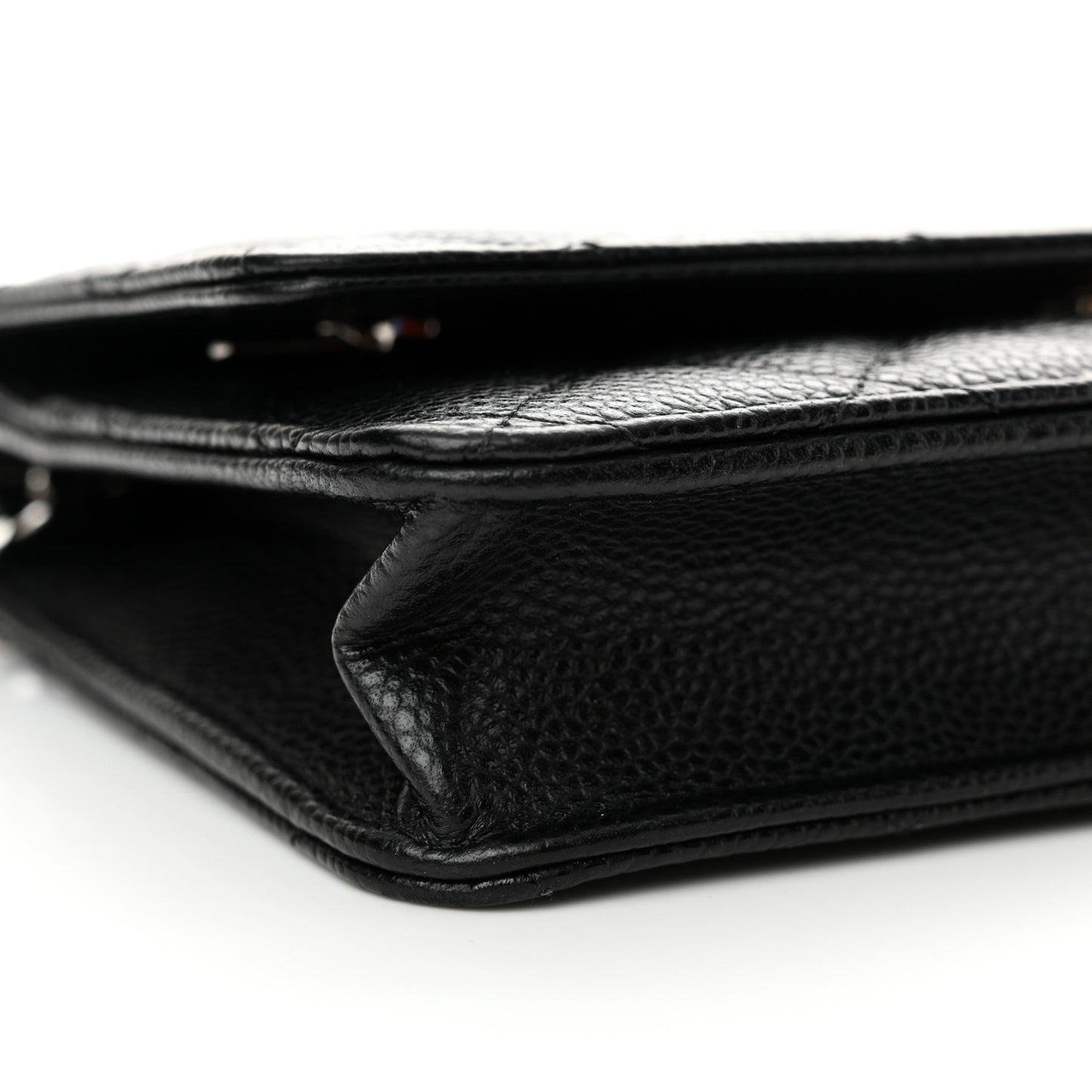 Caviar Quilted Wallet on Chain WOC Black