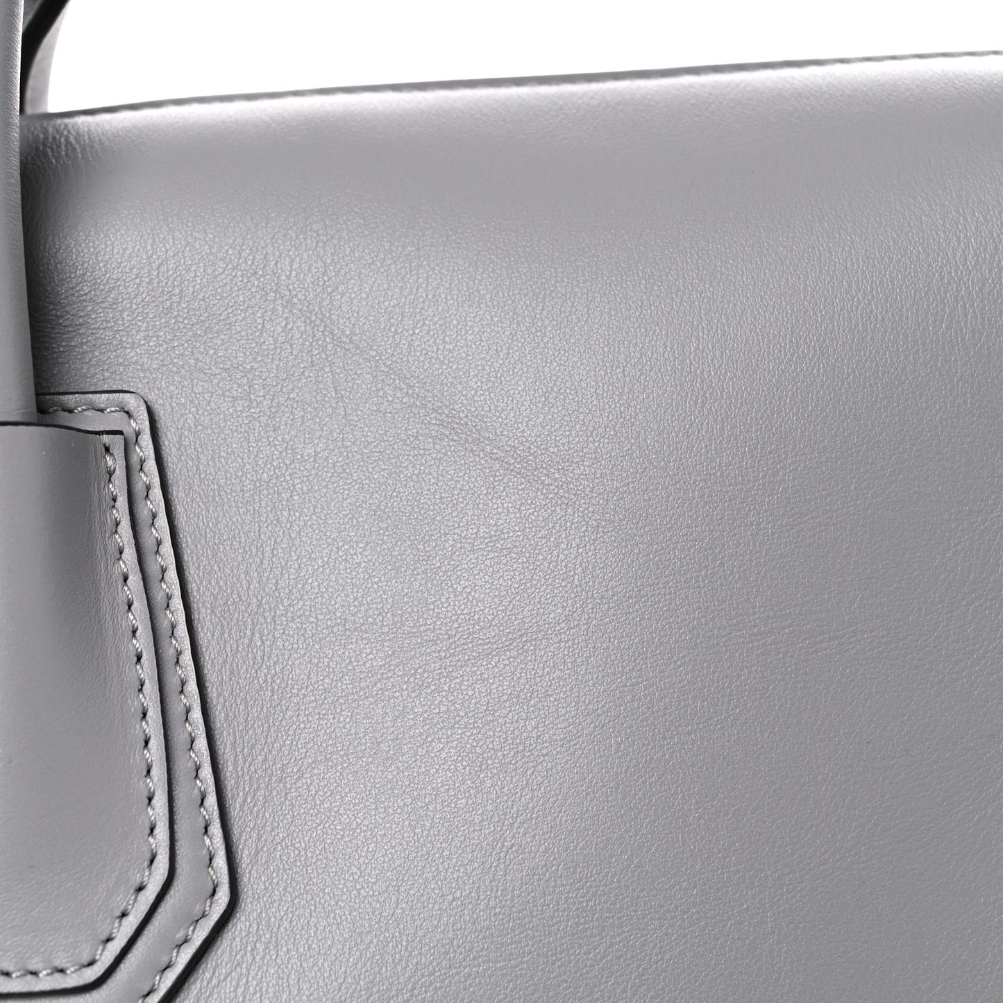 Soft Calfskin Medium Soft Antigona Pearl Grey