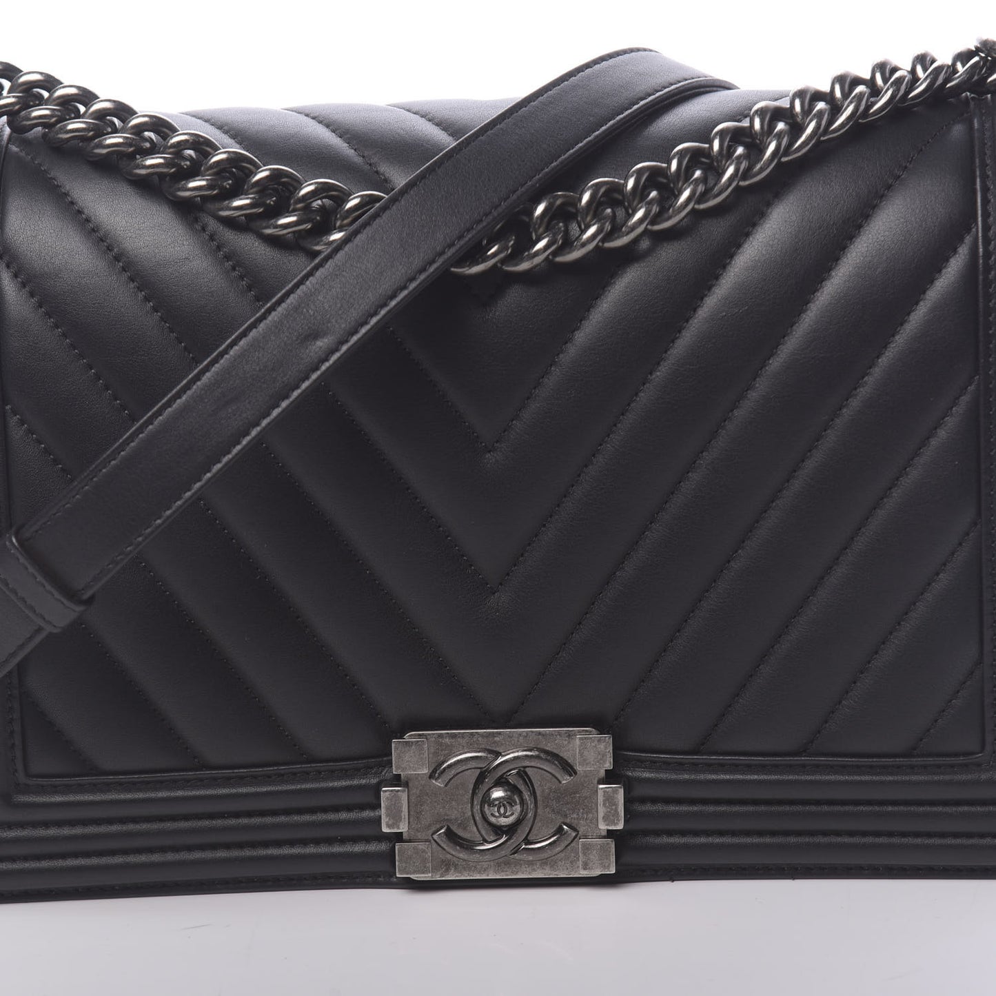 Calfskin Chevron Quilted New Medium Boy Flap Black