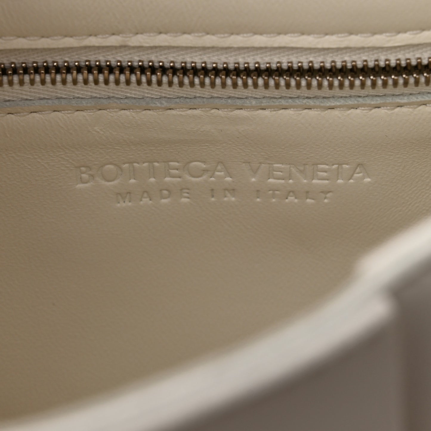 Lambskin Maxi Intrecciato Cassette Crossbody Bag White