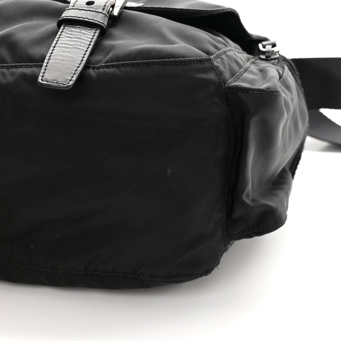 Nylon Messenger Bag Black