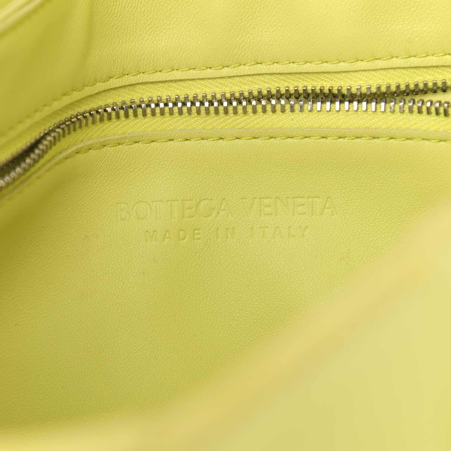 Bottega Veneta Nappa Maxi Intreccio Cassette Bag Seagrass 6 of 12
