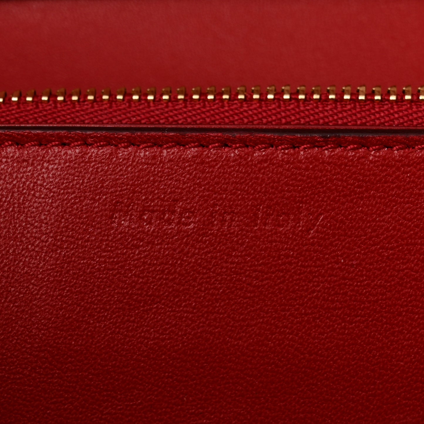 Box Calfskin Medium Classic Box Flap Bag Red