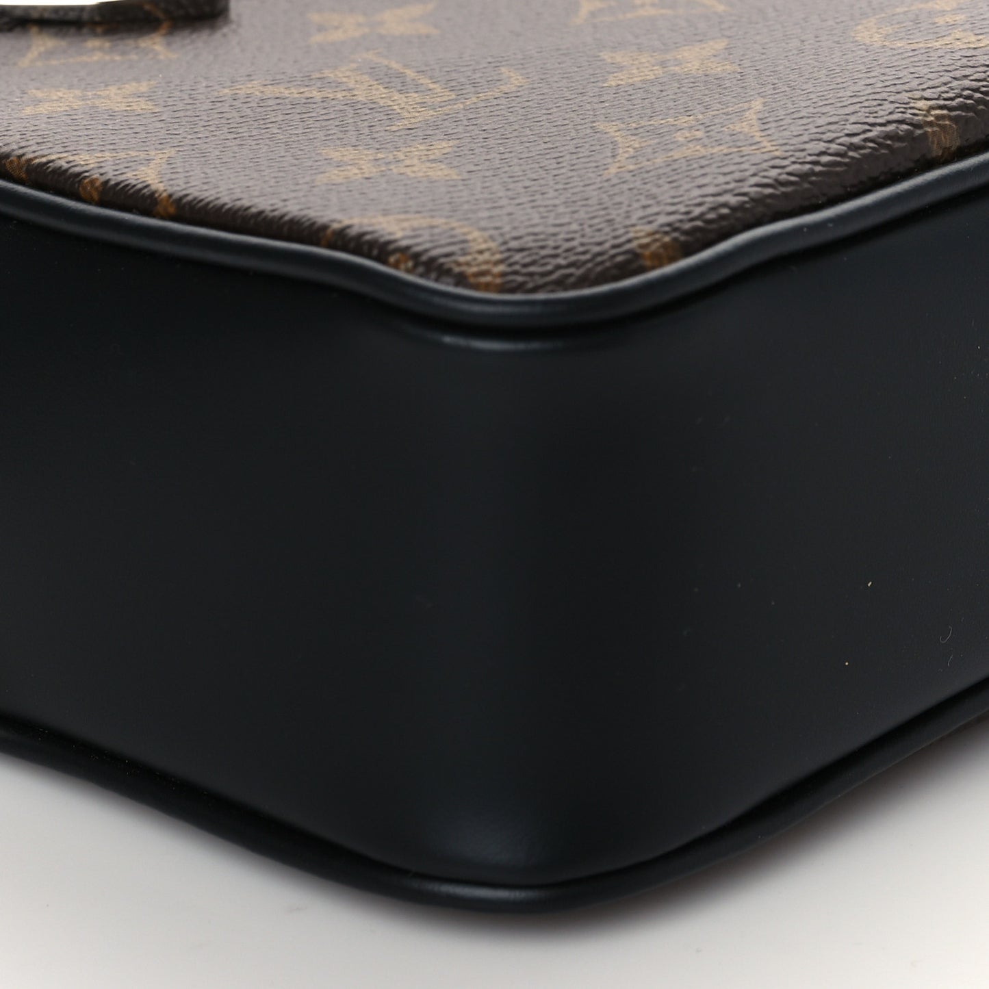 Monogram Macassar Kasai Clutch Black