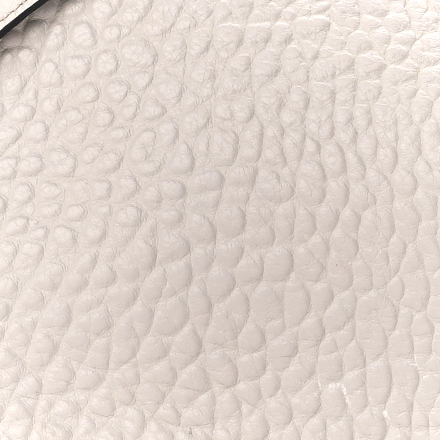 Signature Grain Medium Mildenhall Crossbody Bag Pale Grey