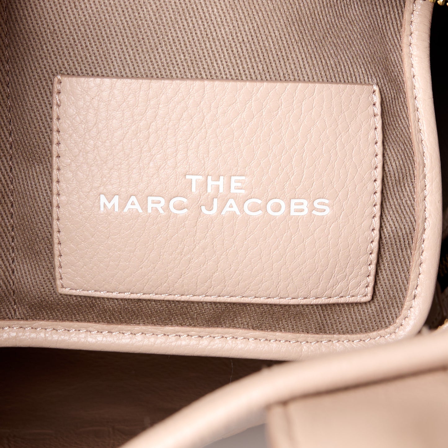 Grained Calfskin Medium The Tote Bag Rose Dust