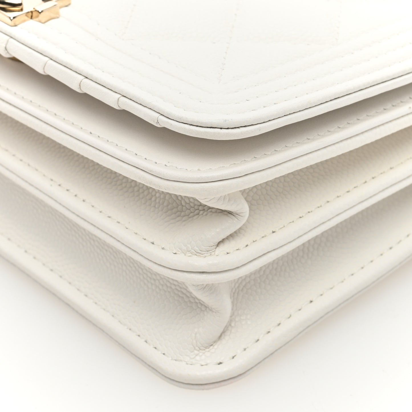 Caviar Quilted Mini Boy Wallet On Chain WOC White