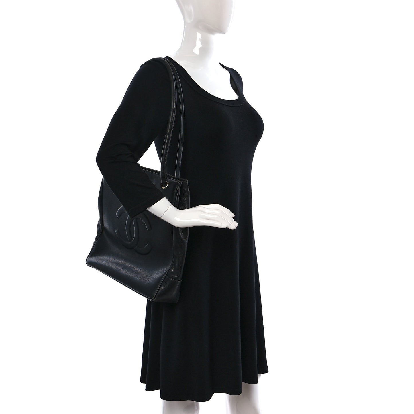 Caviar CC Shoulder Bag Black