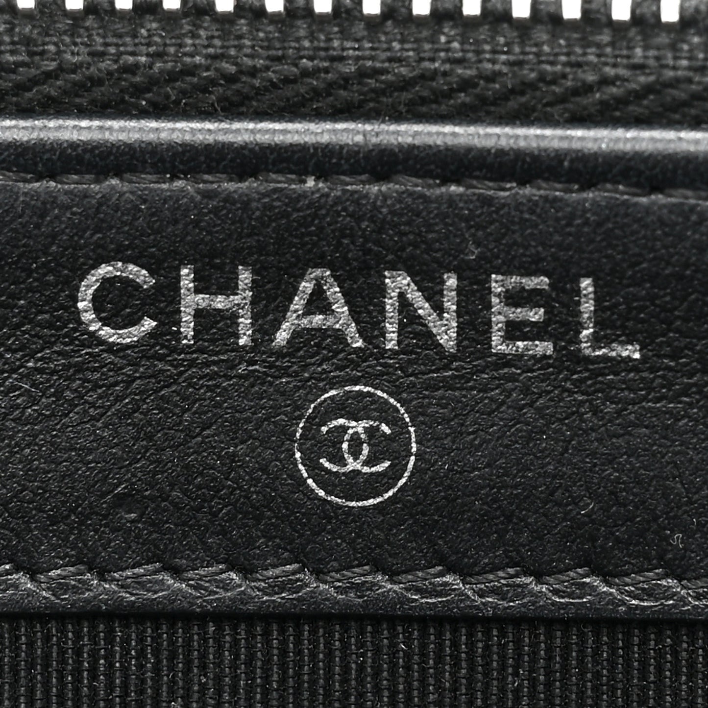 Caviar Quilted Small Clutch With Chain Black