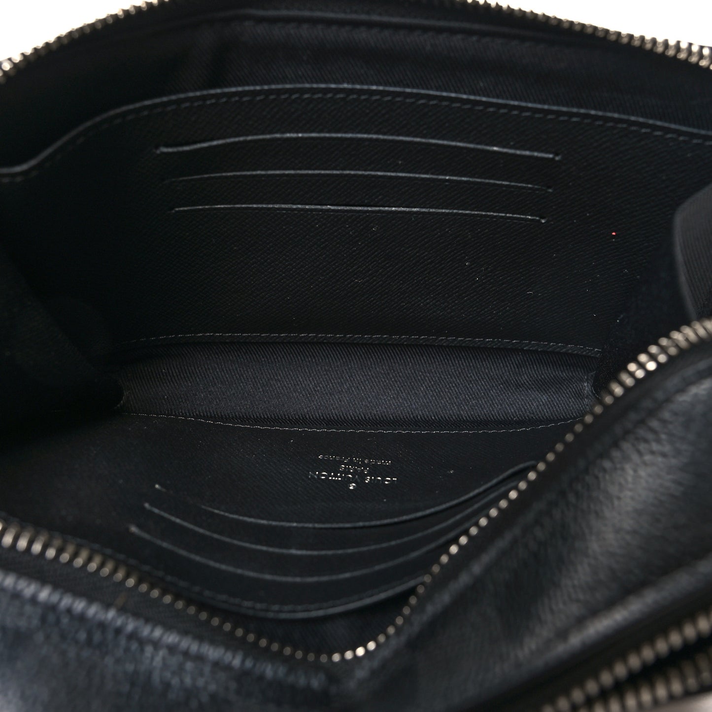 Damier Graphite Alpha Wearable Wallet