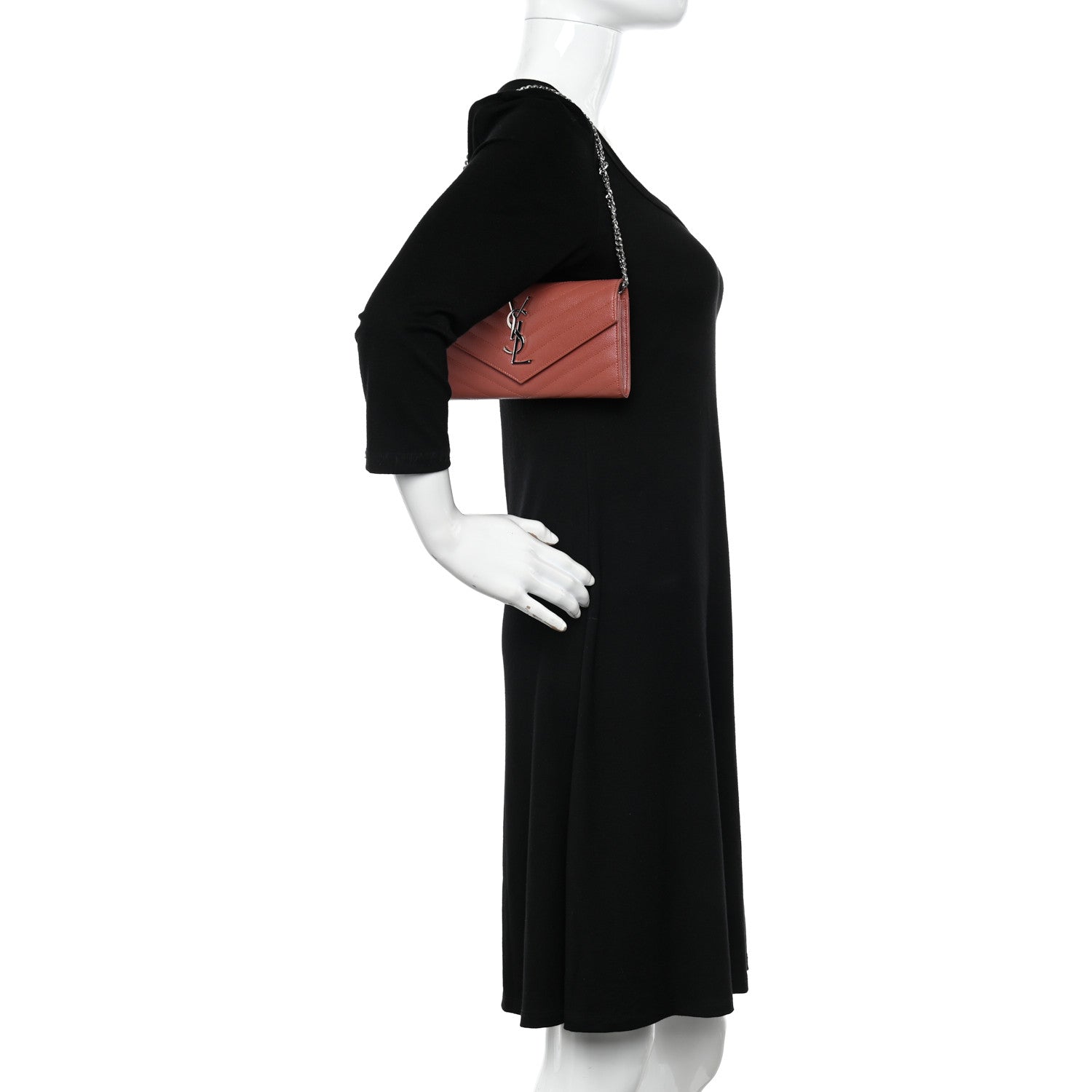 Saint Laurent Grain De Poudre Matelasse Chevron Small Monogram Chain Wallet Blush Fonce 2 of 12