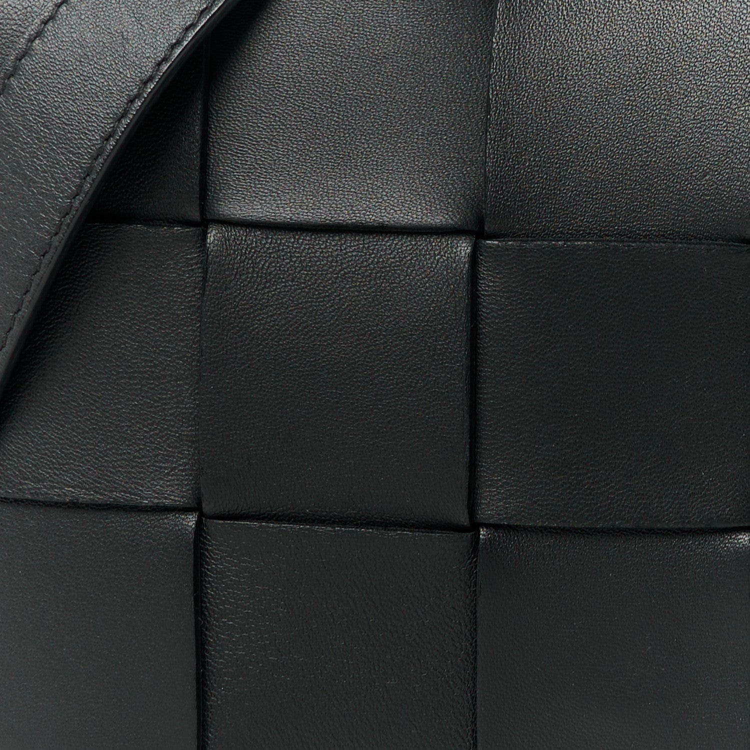 Bottega Veneta Lambskin Maxi Intrecciato Cassette Crossbody Bag Black 9 of 11