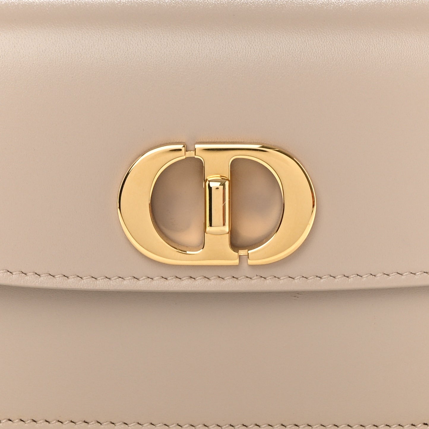 Box Calfskin 30 Montaigne Small Avenue Bag Powder Beige