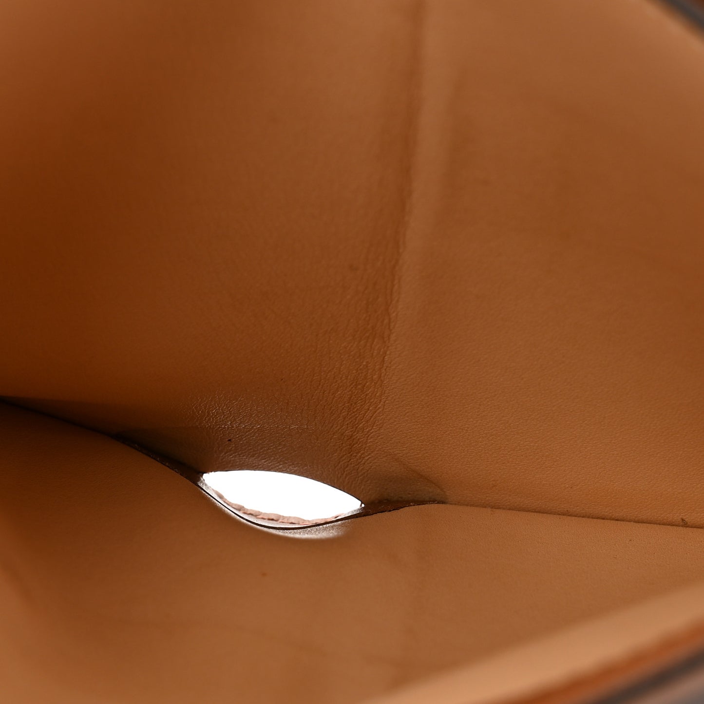 Calfskin Brillant Compact Wallet Vegetal