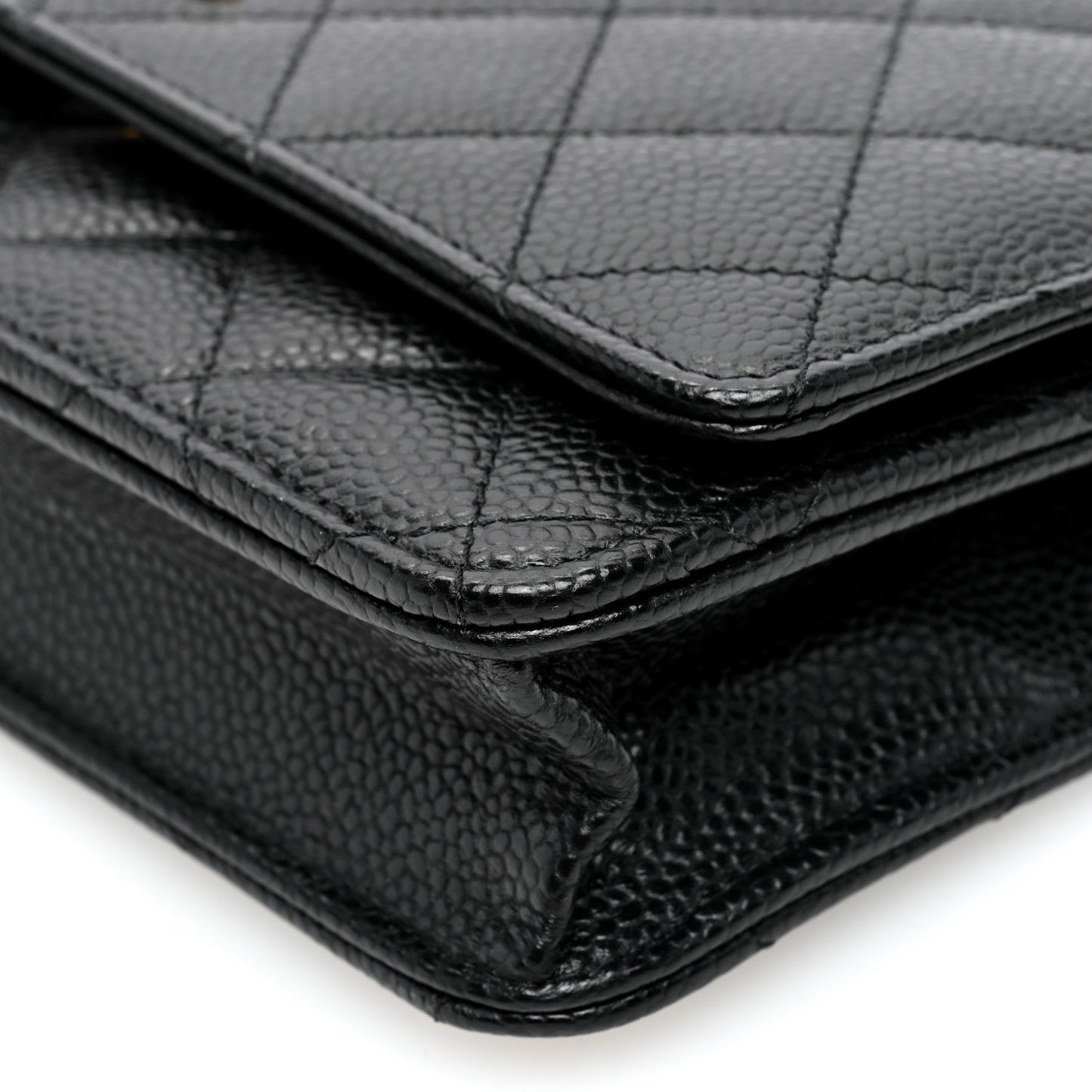 Caviar Quilted Wallet on Chain WOC Black