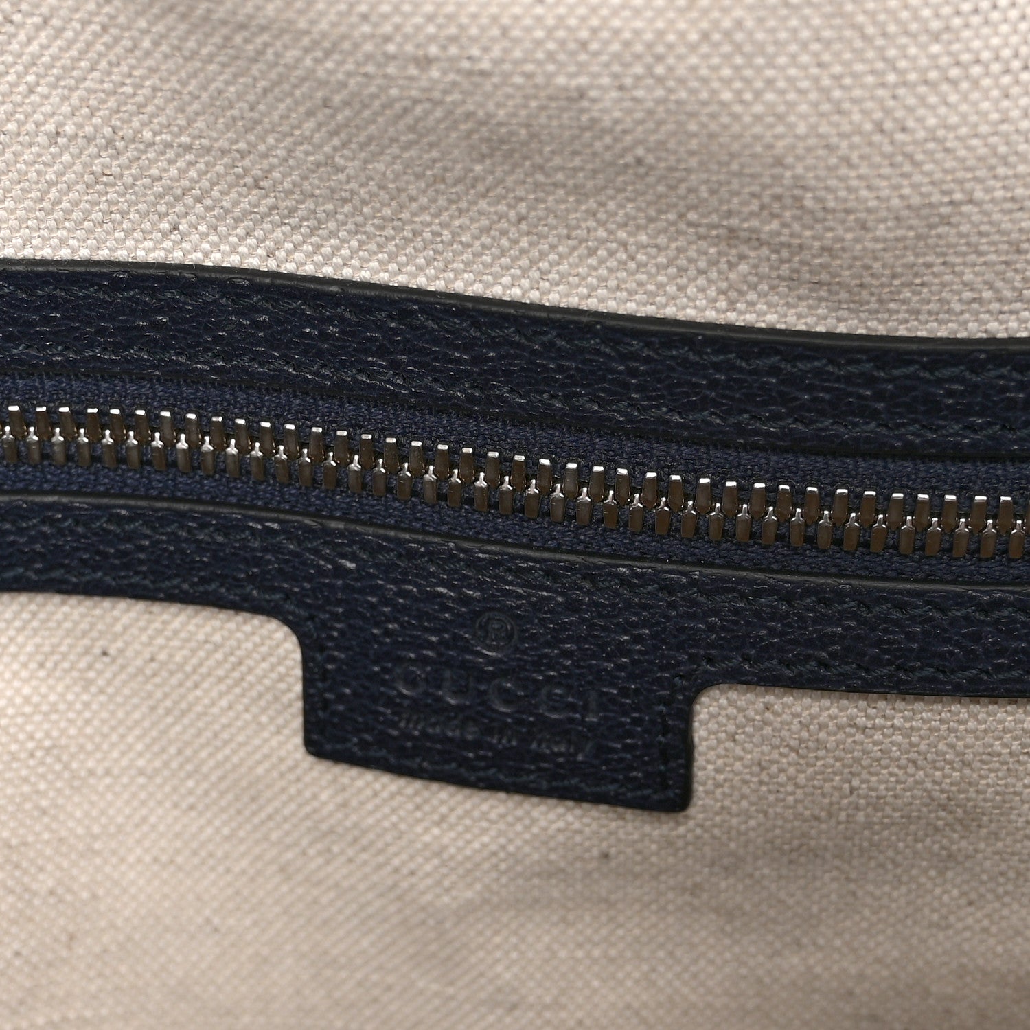 Gucci GG Supreme Monogram Textured Dollar Calfskin Large Savoy Duffle Bag Grey Black Blue 5 of 8