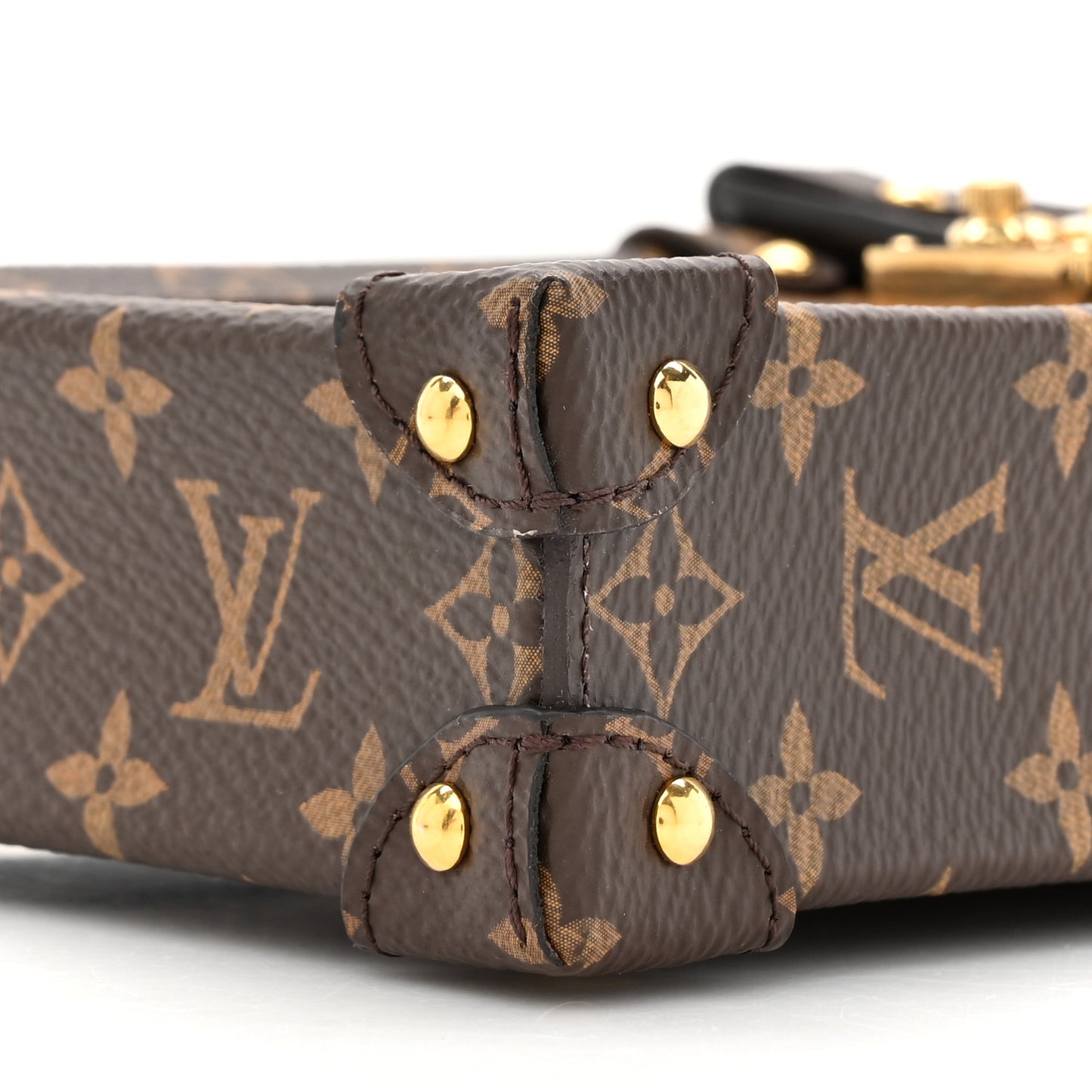 Reverse Monogram Pochette Trunk Verticale
