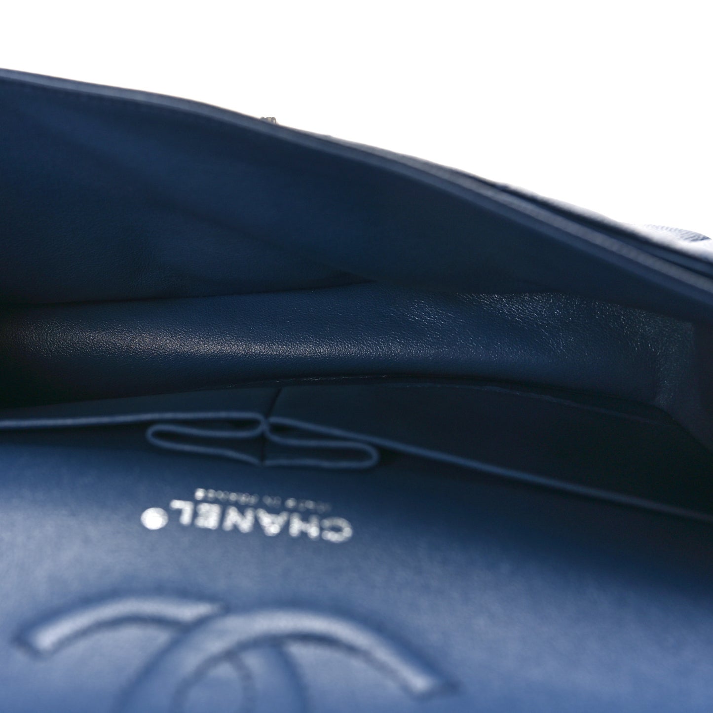 Caviar Quilted Medium Double Flap Navy