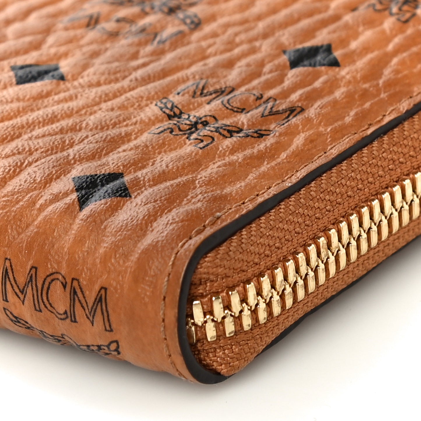 Visetos Large Zip Around Wallet Cognac