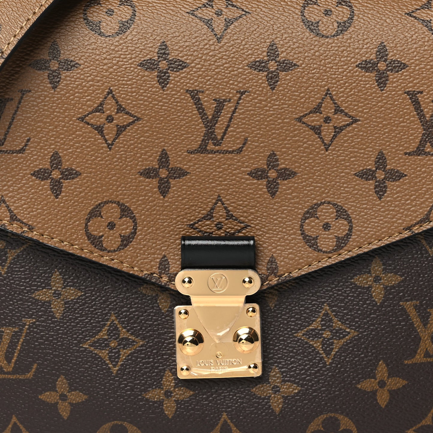 Reverse Monogram Pochette Metis