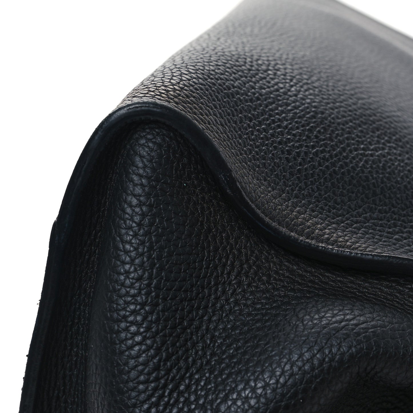Matte Grained Calfskin Soft Margaux 15 Black