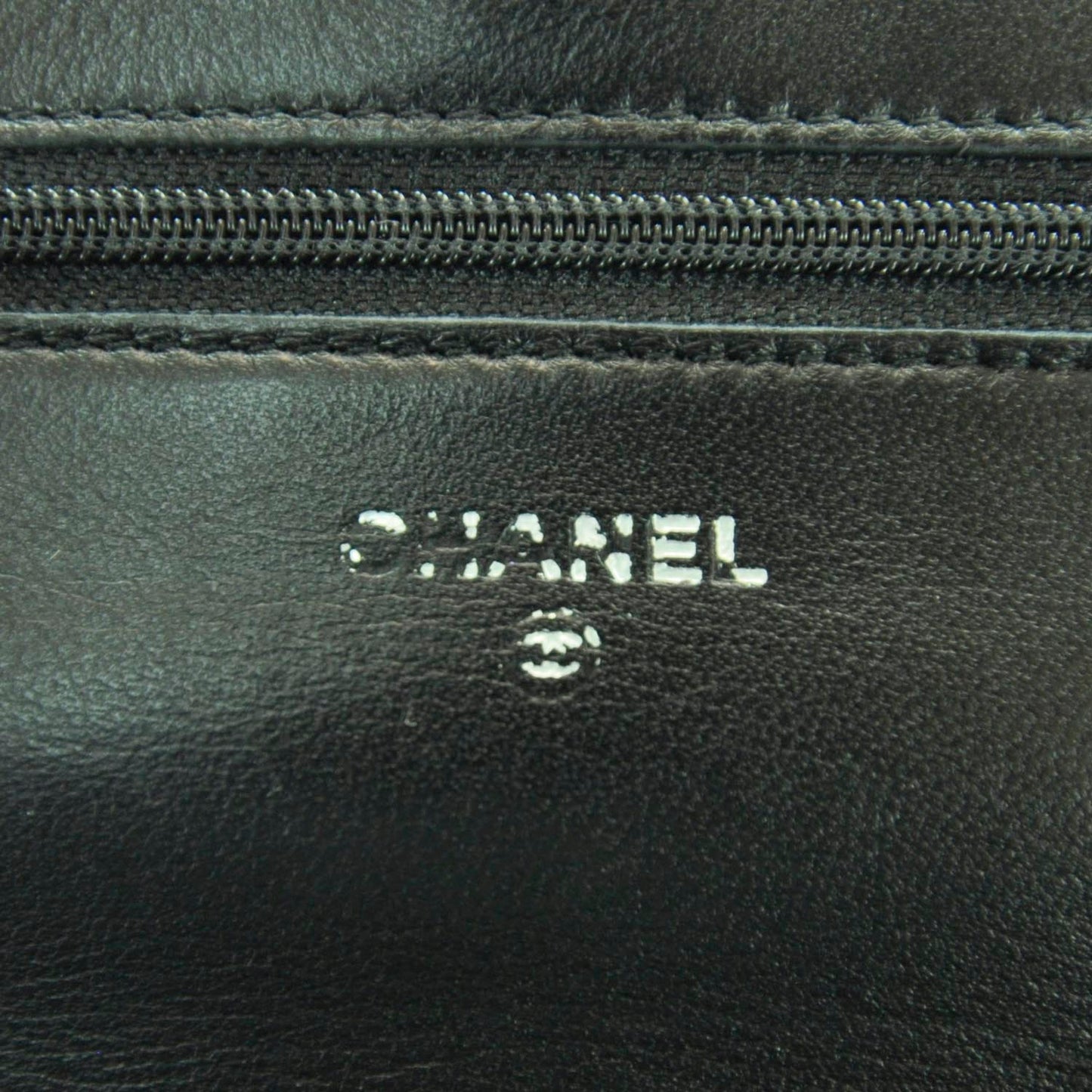 Lambskin Quilted Wallet On Chain WOC Black