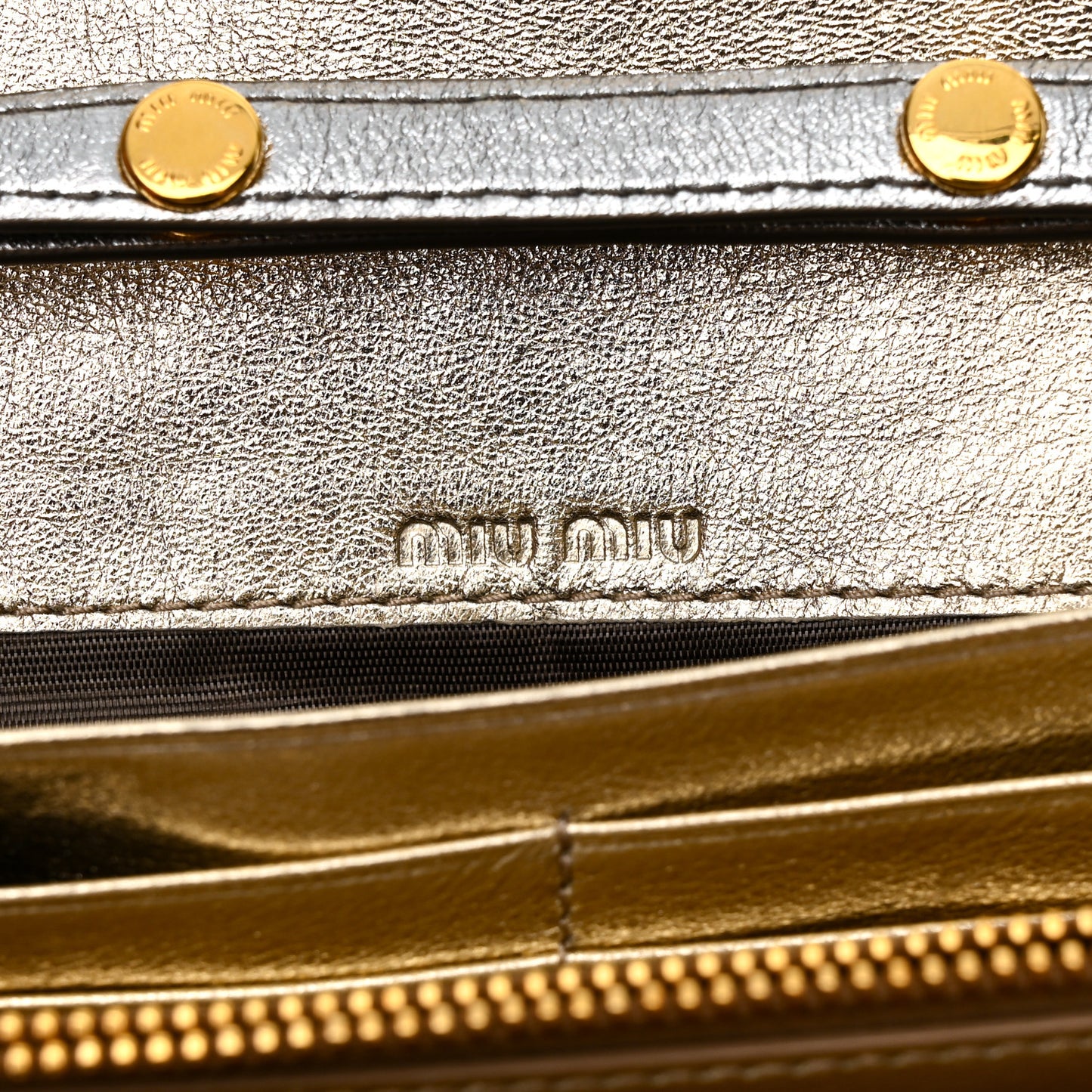 Metallic Nappa Matelasse Wallet On Chain Silver