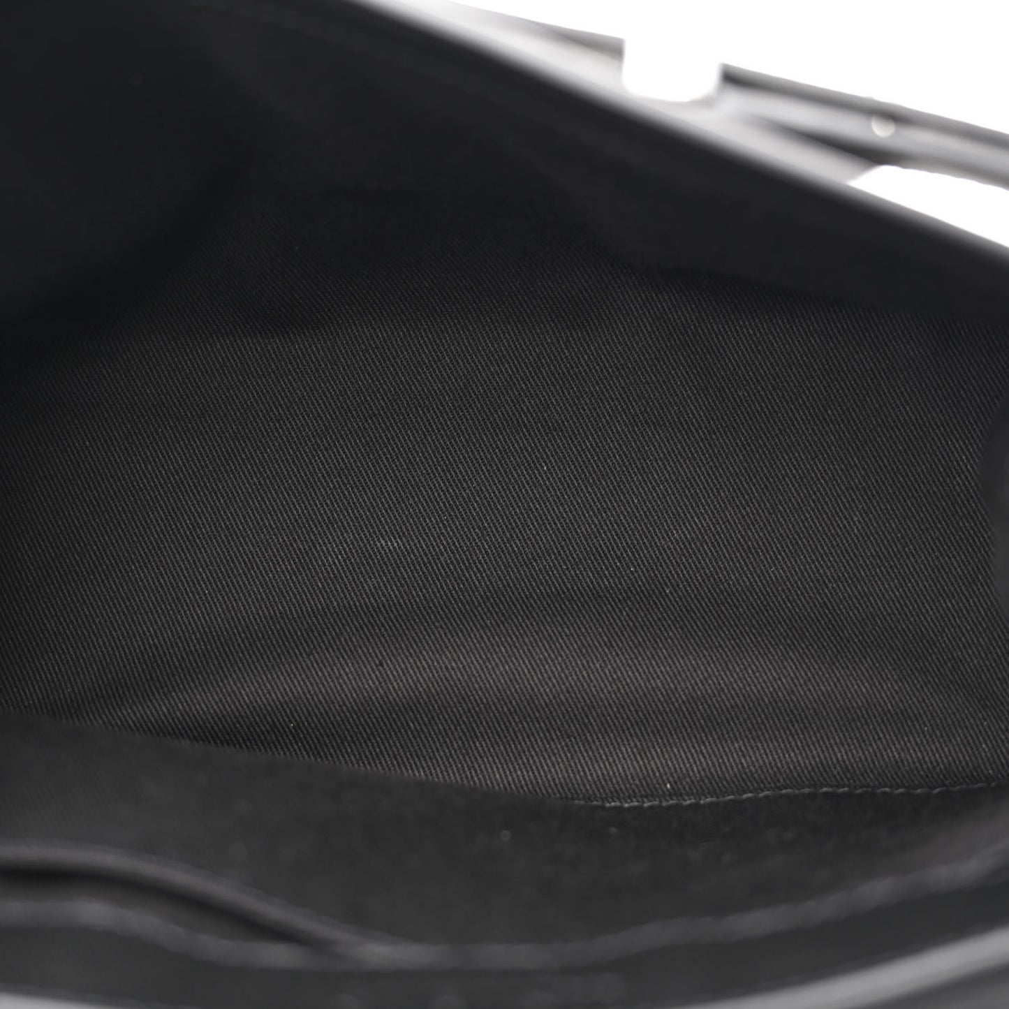 Grained Calfskin Le Capri Messenger Bag Black