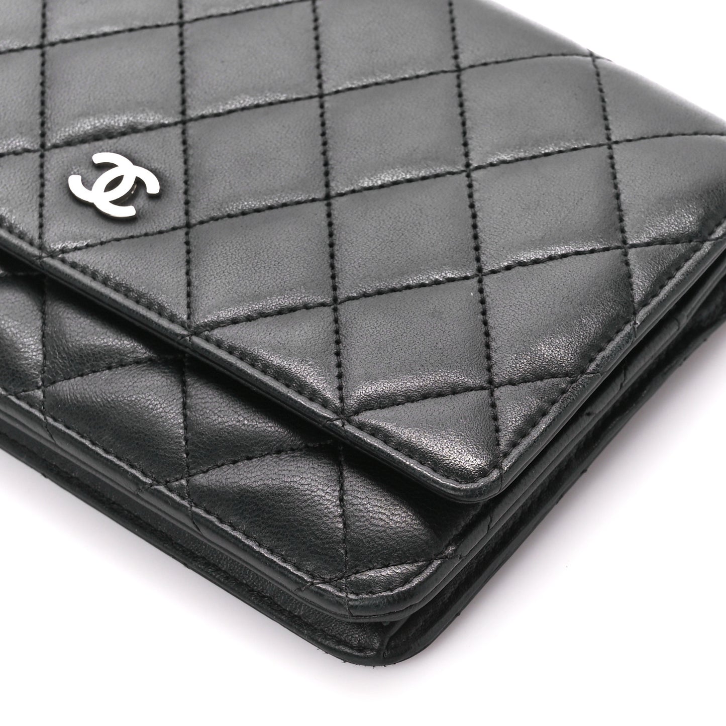 Lambskin Quilted Wallet On Chain WOC Black
