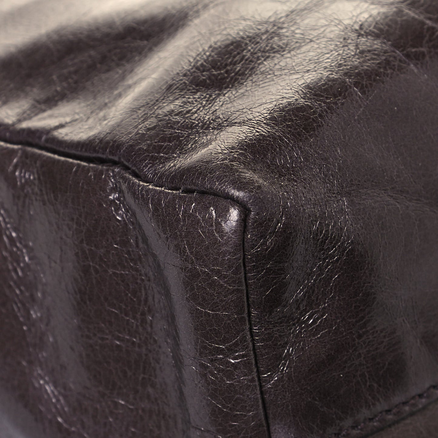 Vitello Shine Shopping Tote Fumo