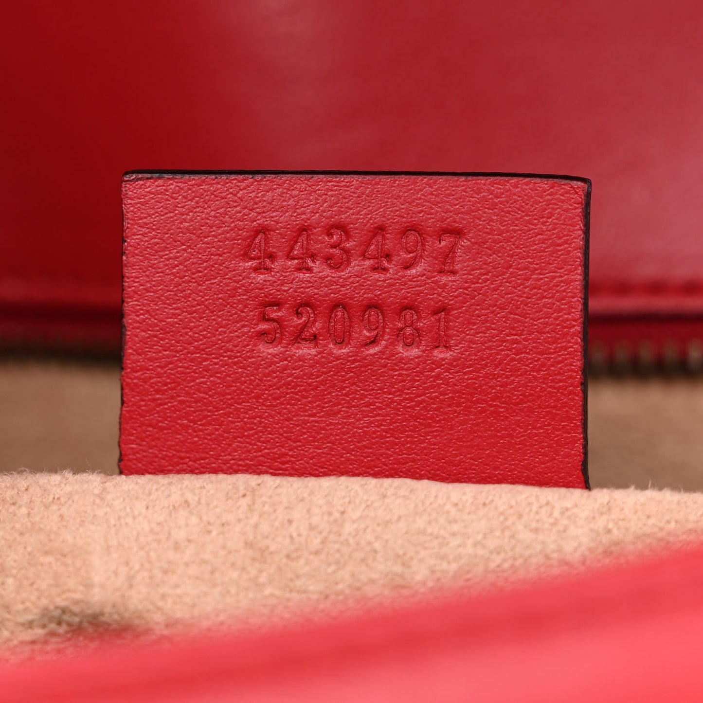 Calfskin Matelasse Small GG Marmont Shoulder Bag Hibiscus Red