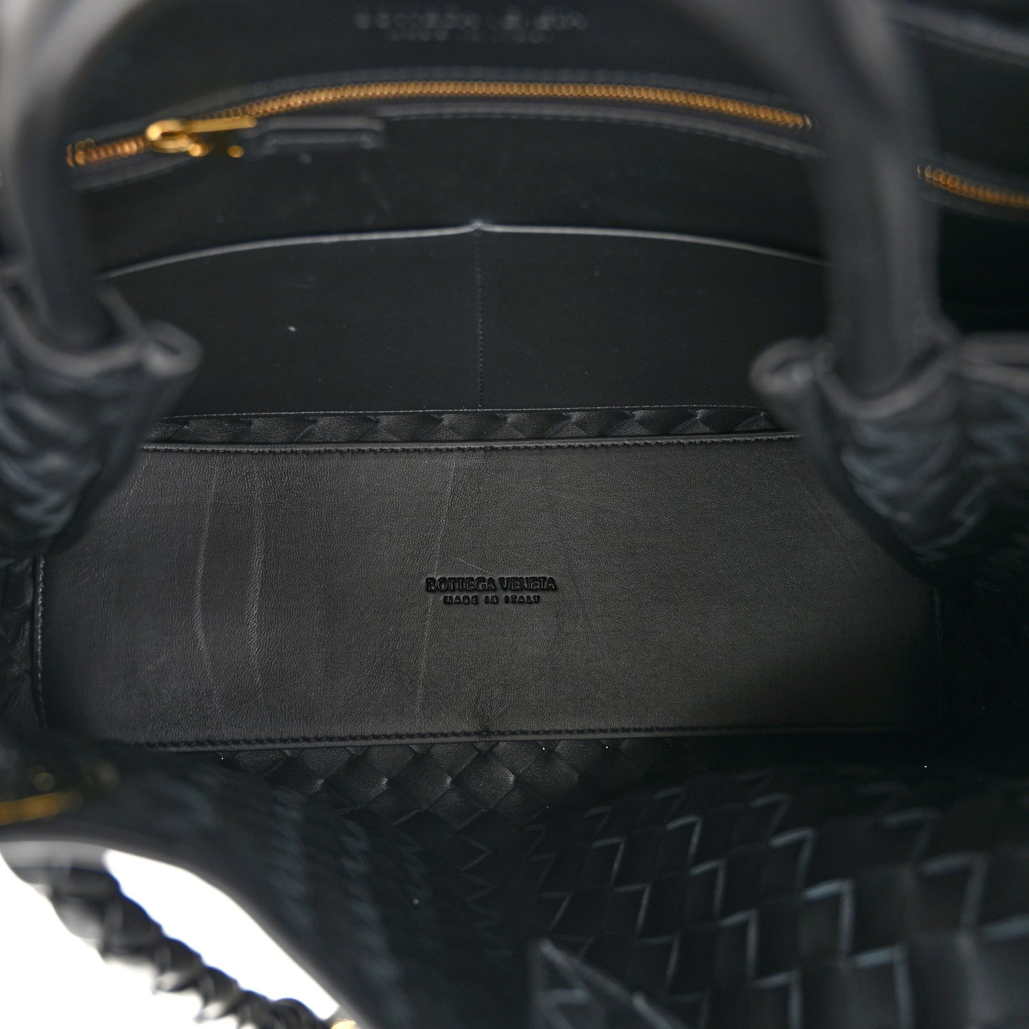 Nappa Intrecciato Medium Andiamo Shoulder Bag Black