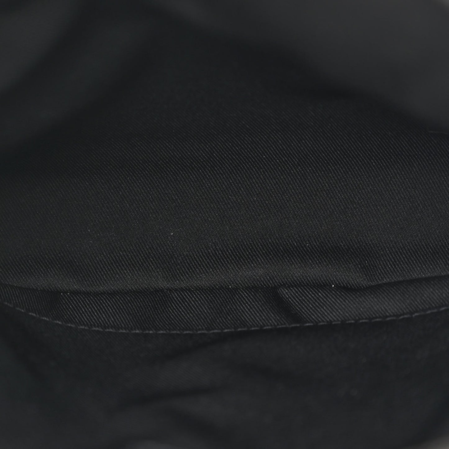 Grained Cowhide Aerogram Pilot Slingbag Black