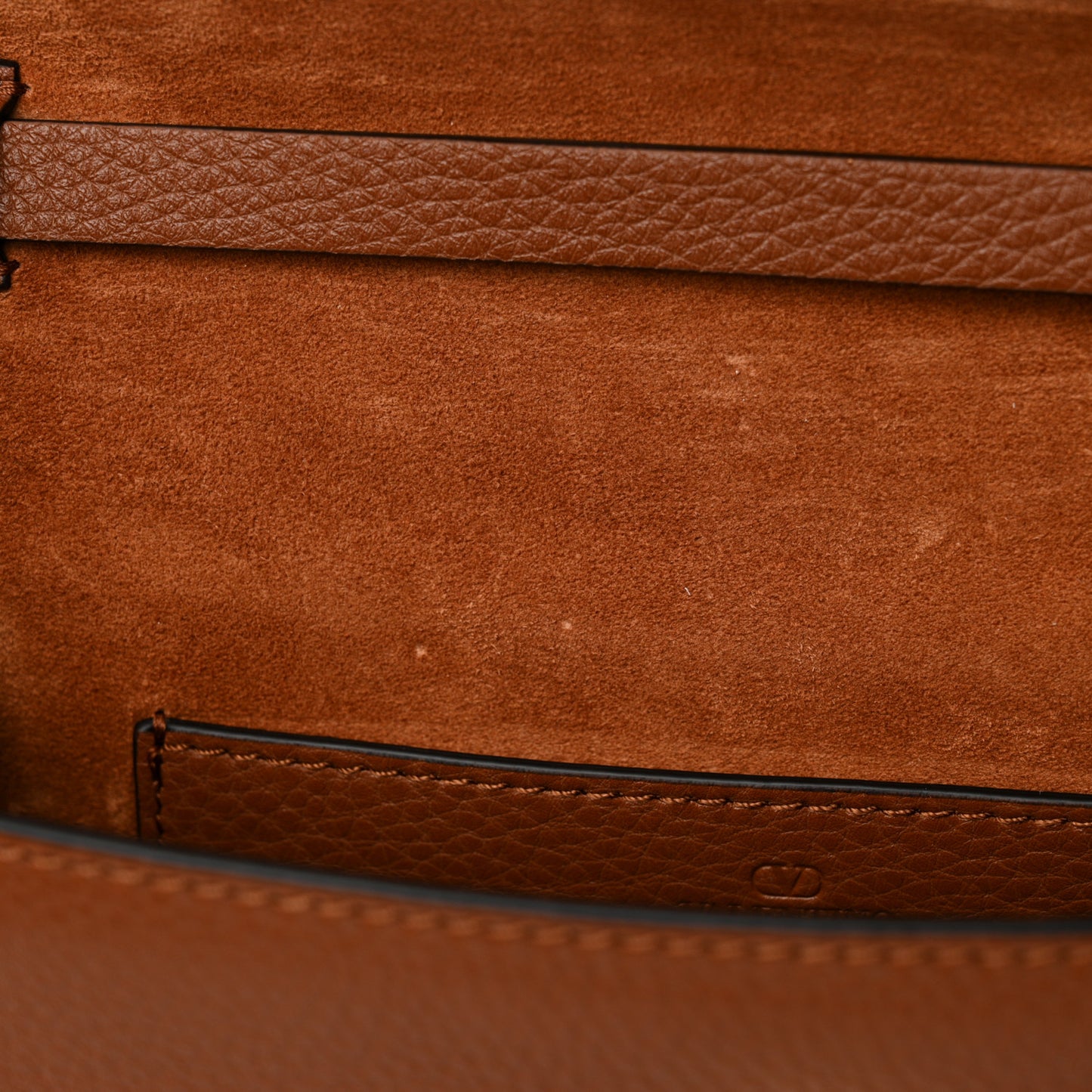 Pebbled Calfskin Medium Rockstud Flip Lock Crossbody Bag Saddle Brown