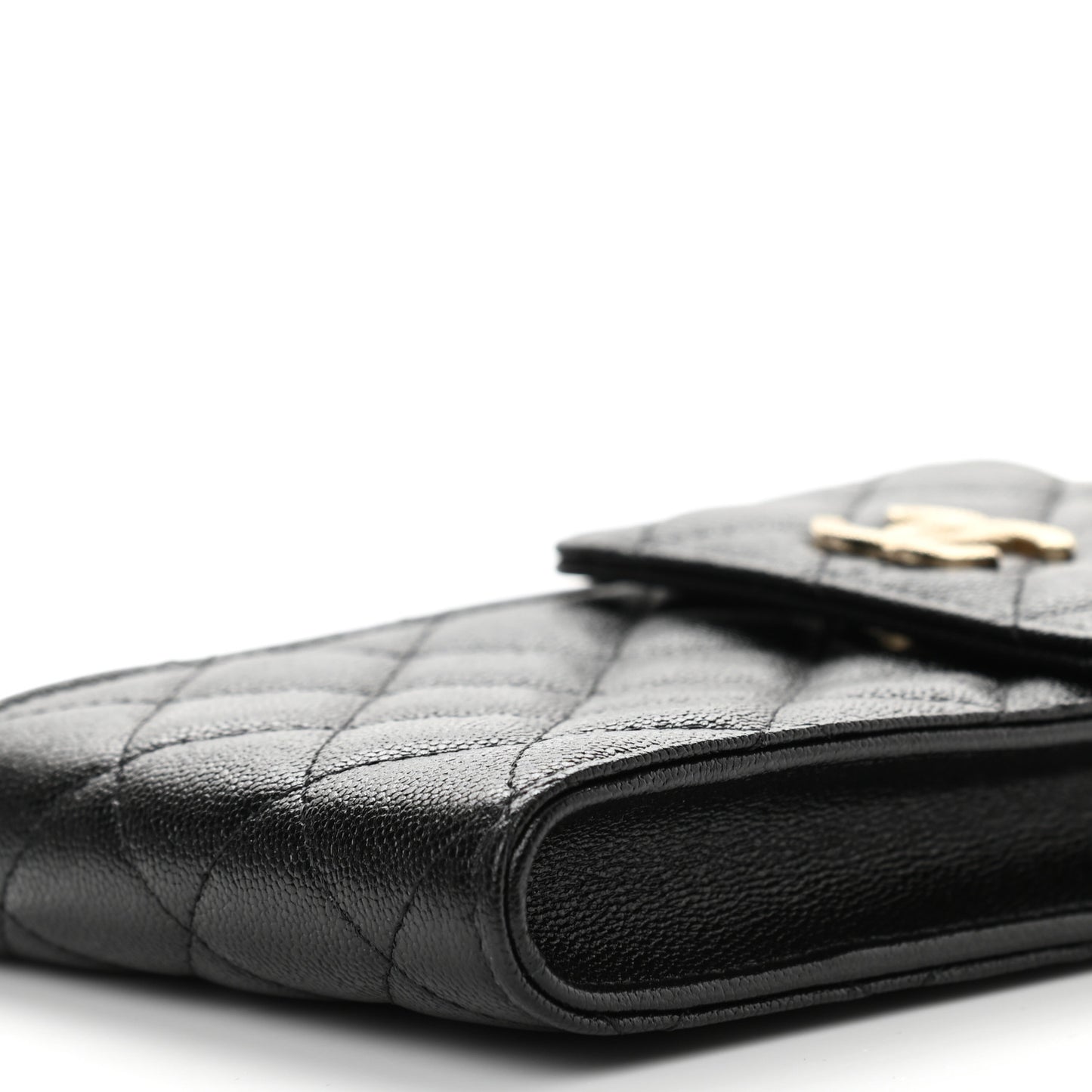 Caviar Quilted CC Airpods Pro and Phone Case With Chain Black