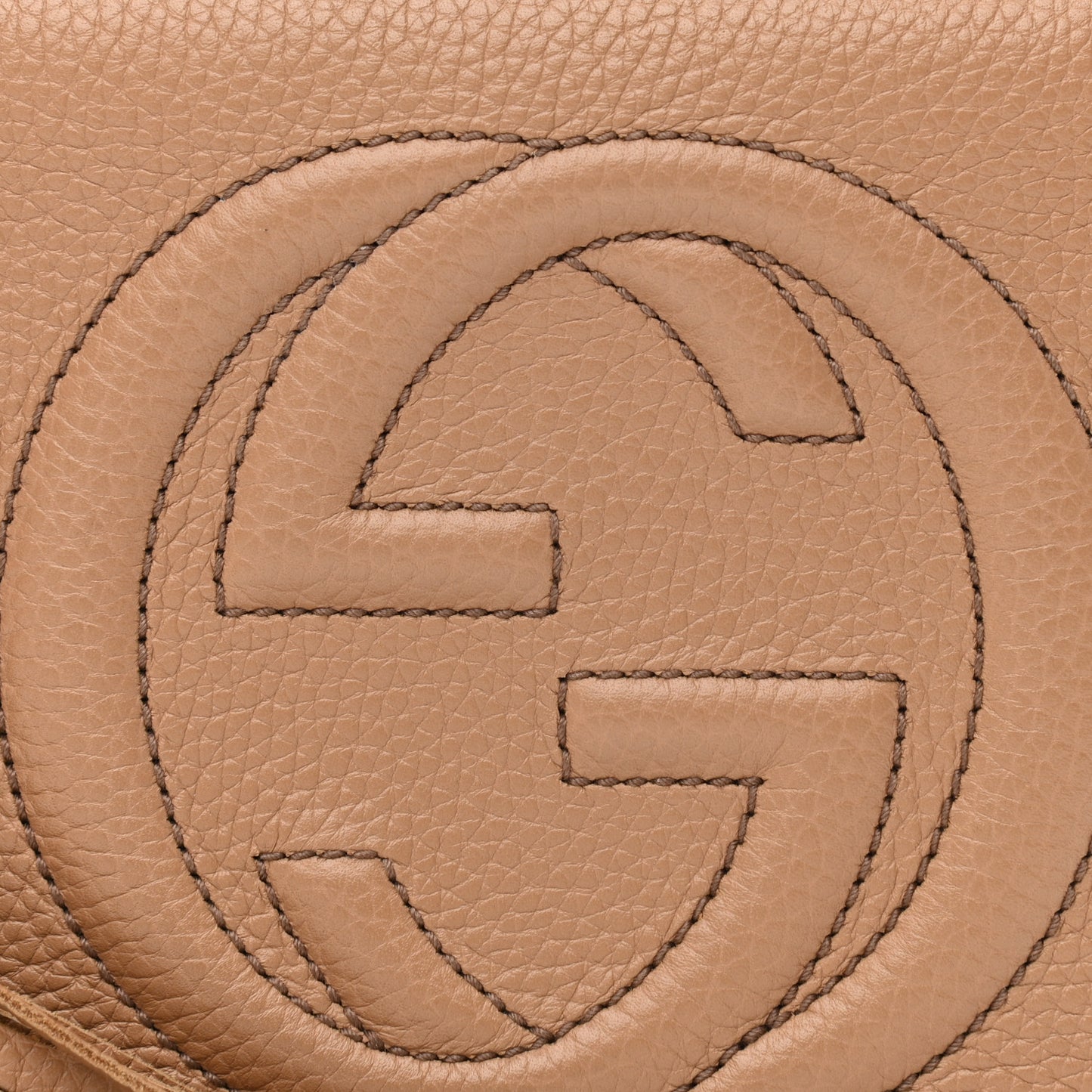 Pebbled Calfskin Small Soho Disco Bag Camelia
