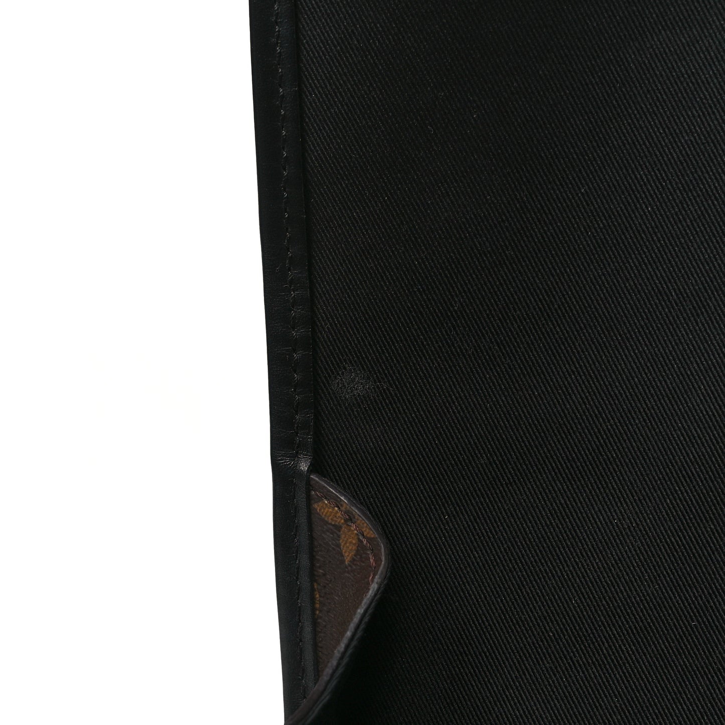 Monogram Macassar Archy Messenger MM