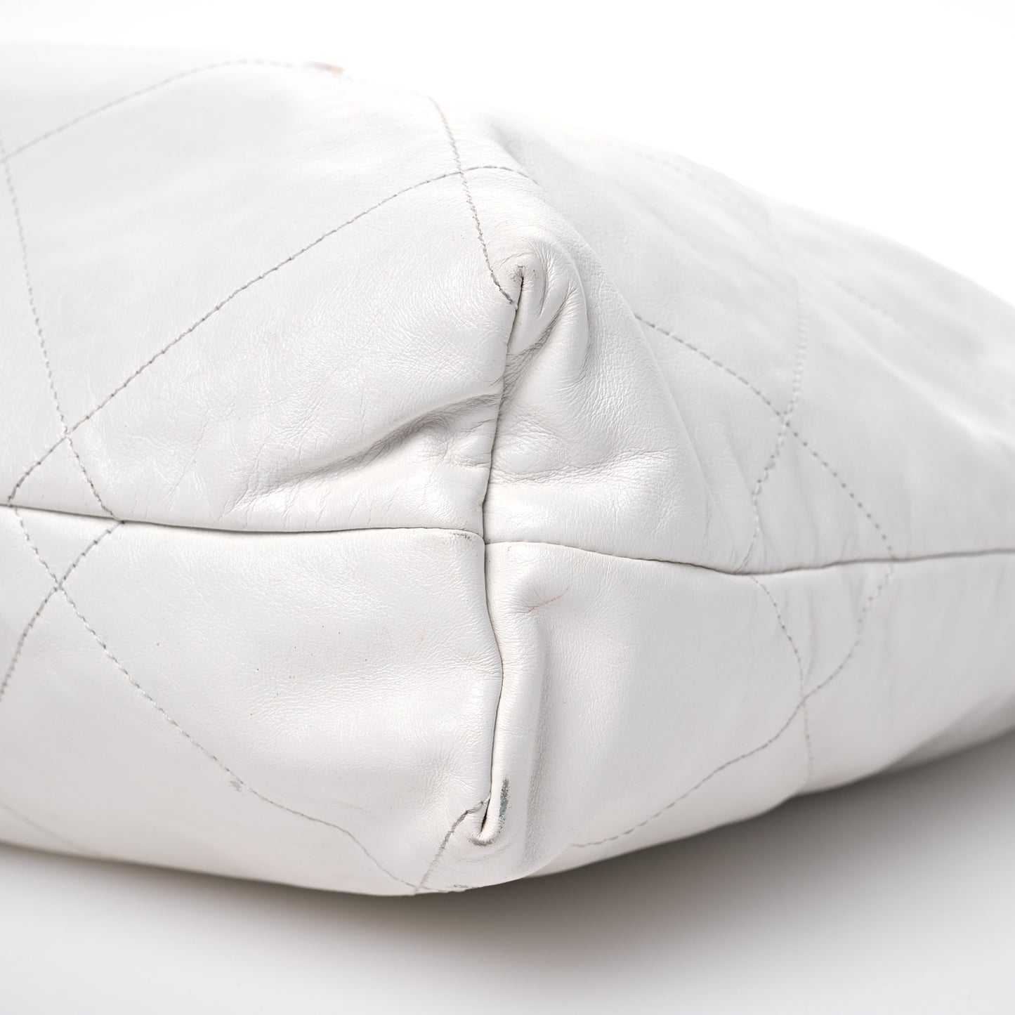 Shiny Calfskin Quilted Large Chanel 22 White