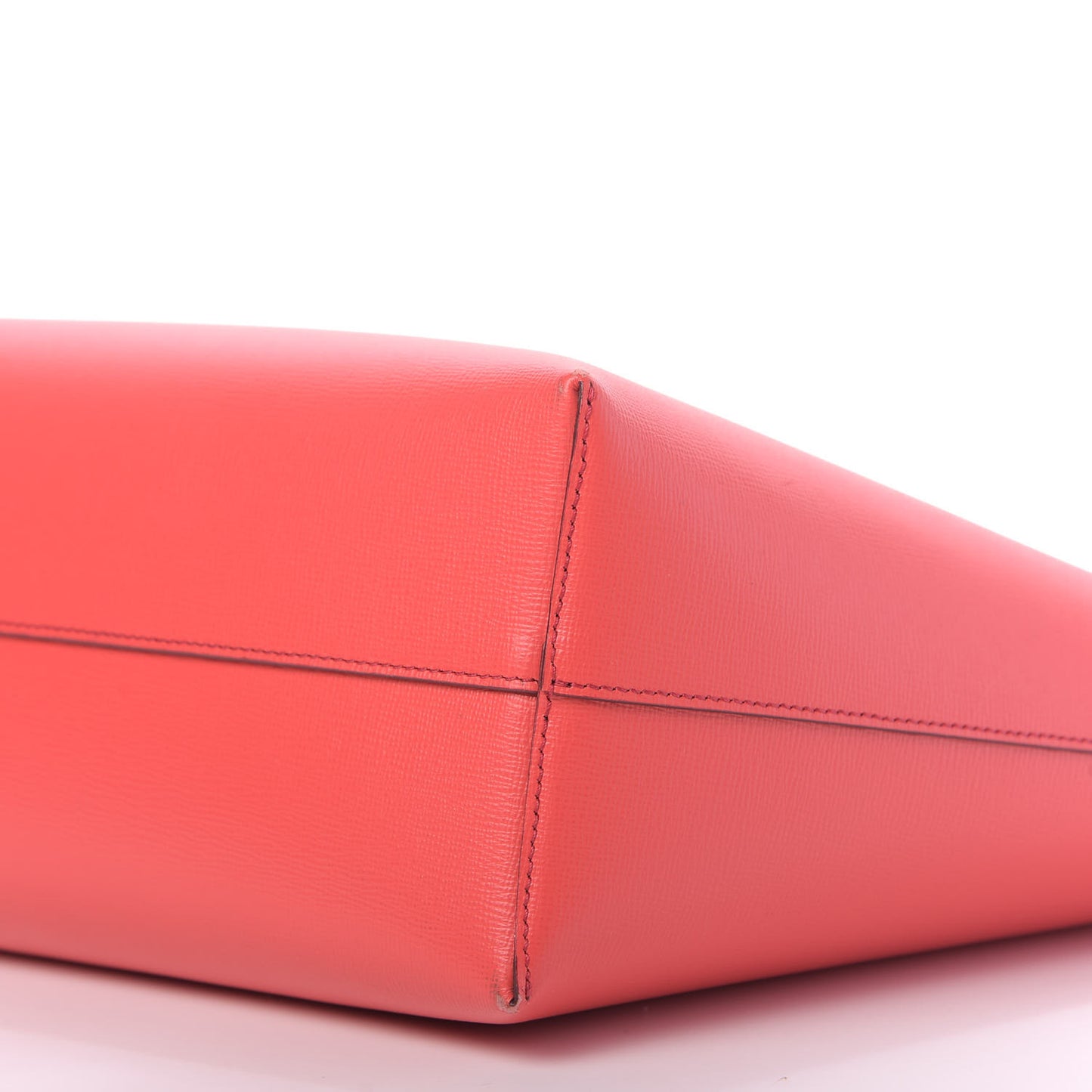Saffiano Medium T Tote Red