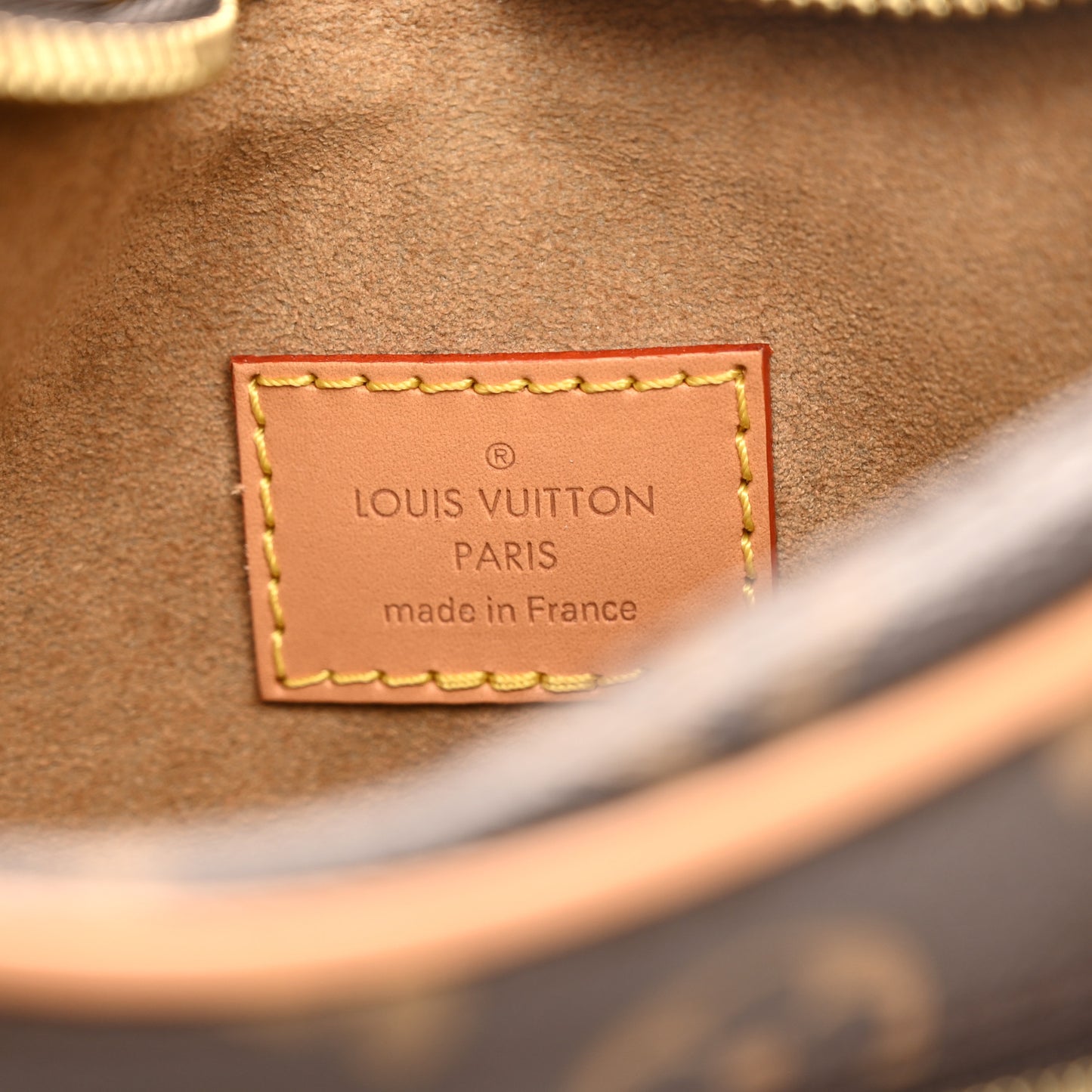 Monogram Loop