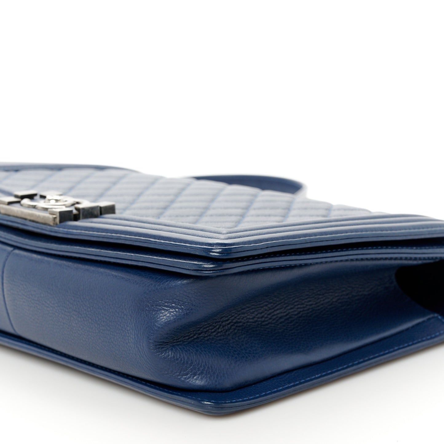 Caviar Quilted New Medium Boy Flap Blue